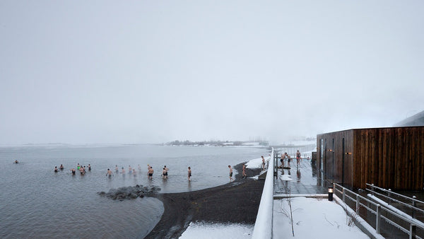 Warm Baths & Cool Lights! - Northern Lights Tour